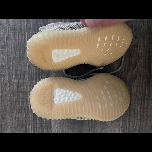 Synth Yeezy Boost V2 Toddler sz-8k - Picture 3 of 5